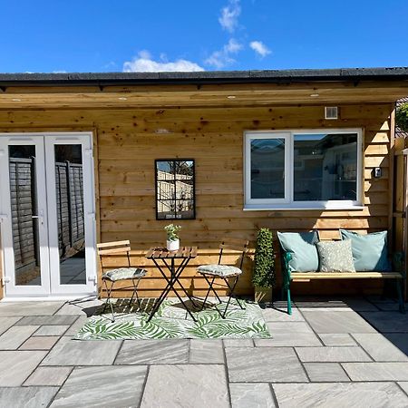 The Mudeford Gem Accommdation Christchurch  Exterior foto