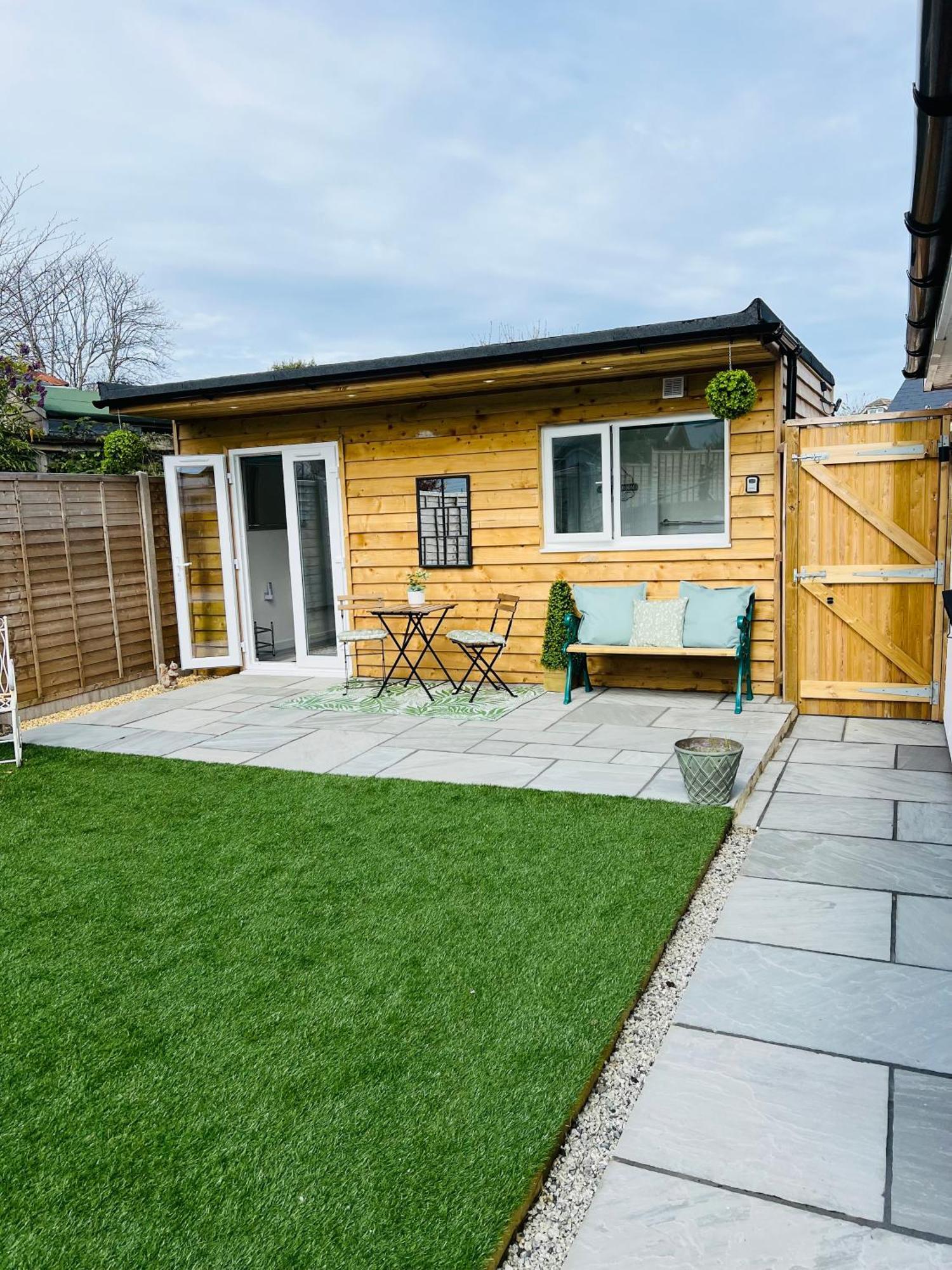 The Mudeford Gem Accommdation Christchurch  Exterior foto