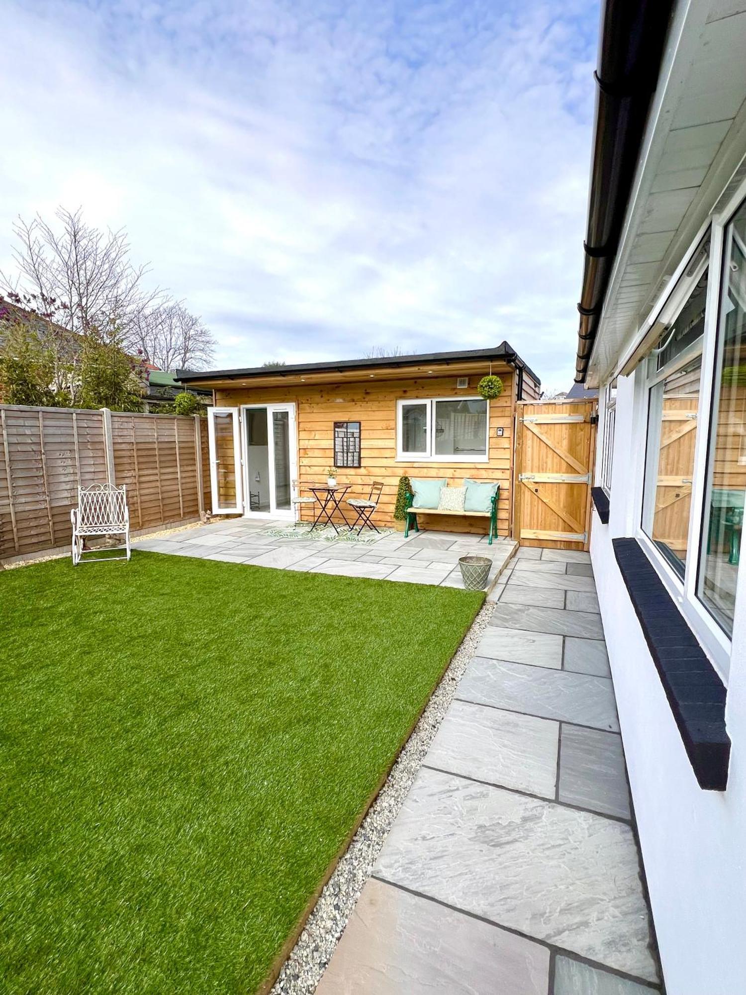 The Mudeford Gem Accommdation Christchurch  Exterior foto
